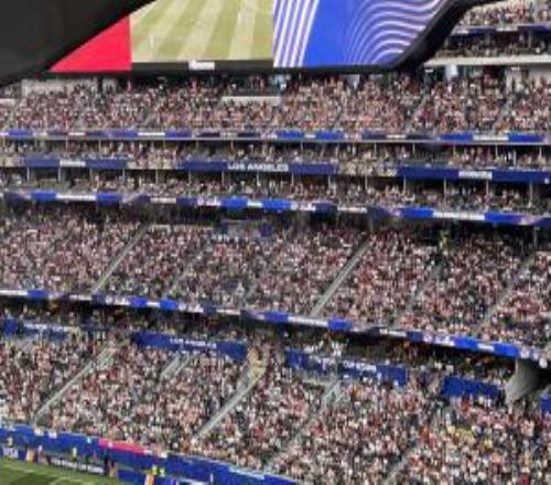 TA:FIFA公布前6场比赛上座仅比容量少1574人,但球场有大量空座