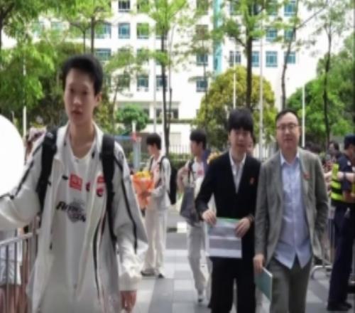 AL对战BLG赛事VLOGBigWei：BLG玩得很从容，我们就绷得很紧