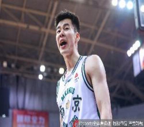 直播吧：郭昊文有望代表国王出战夏季联赛