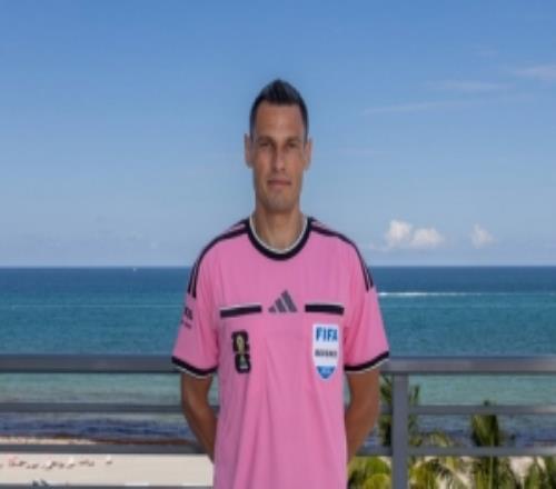 FIFA官方:乌拉圭vs沙特裁判将身穿粉色衣服,致敬迈阿密市