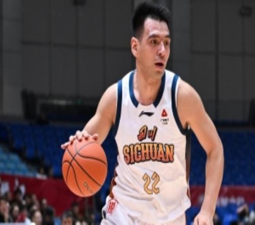 媒体人：不少NBL球队早就开始招兵买马个别CBA俱乐部该有危机感