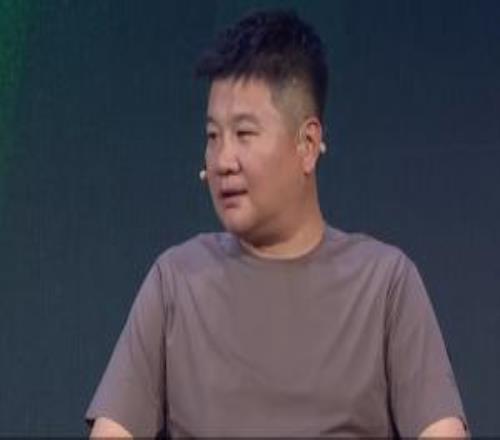 李金羽：我非常喜欢哈兰德在场上的激情和斗志希望挪威走得更远