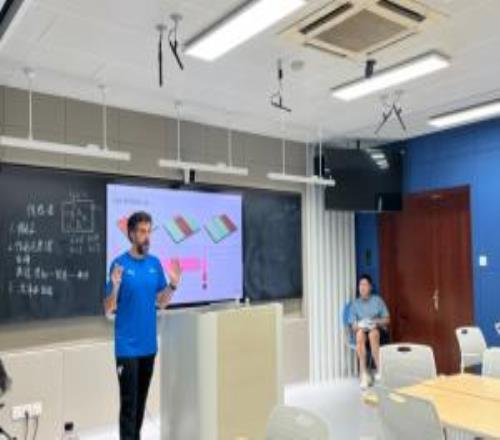 西甲联盟专家团队抵达成都，推进与成都蓉城的青训发展项目
