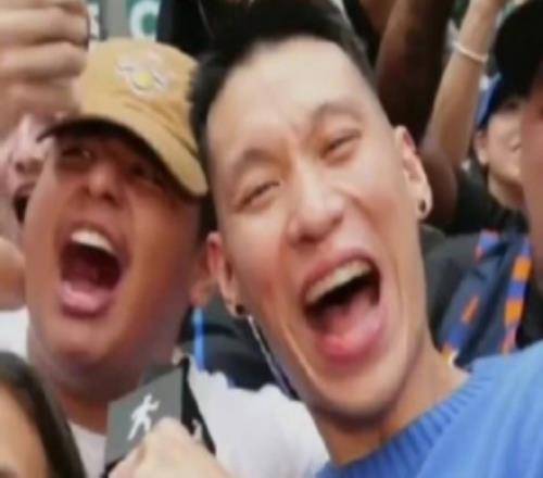 书豪客串街头记者感受疯狂的纽约球迷！球迷狂喊：布伦森是我爸爸