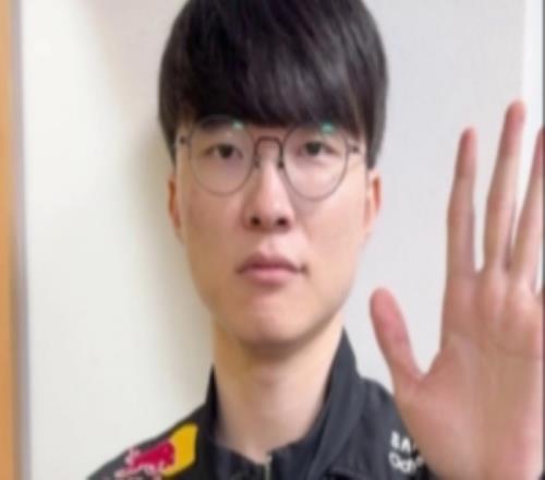 T1分享队员晋级MSI五字感受Faker：Nice，T1