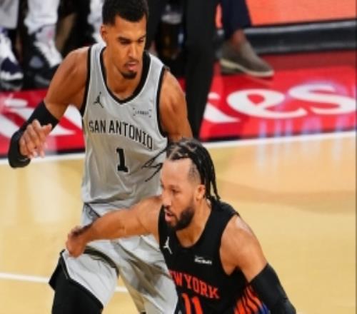 A史密斯：布伦森夺冠拯救NBA否则各队都会想囤长人以防住文班