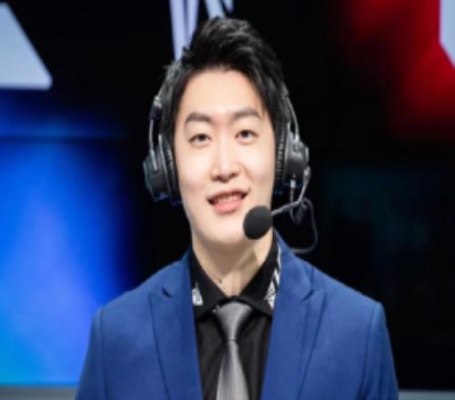 管泽元:这世界杯周期每天的作息太疯狂了已经是碎片化睡觉