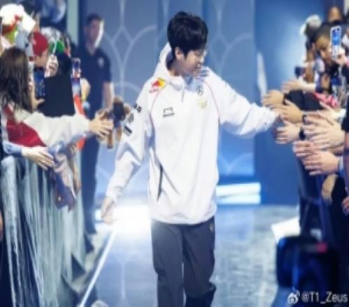 这才是真绝活！Zeus2225年国际大赛操刀永恩小局胜率100%