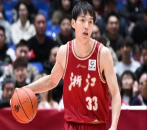 媒体人：吴前体育馆进入建设收尾阶段总投资约1.8亿预计9月投用