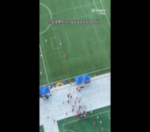 湘超张家界博主回应冲突:对方率先辱骂我方队员,随后又恶意犯规