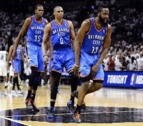 KD:三少时期雷霆崛起太快管理层没跟上节奏想保持竞争力得砸钱