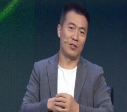 黄健翔:葡萄牙首轮战平议论多因有C罗树大招风首轮踢平不算什么