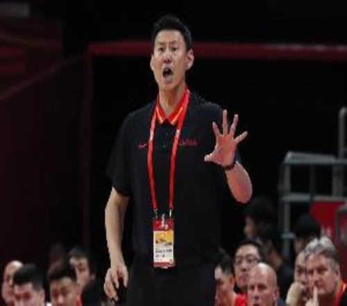 京媒：李楠将成为队史第11任主教练许利民卸任后将获荣誉性职务