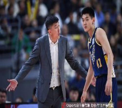 解说：杜锋可能说话登味太重&孩子更喜欢春风化雨他也有路径依赖
