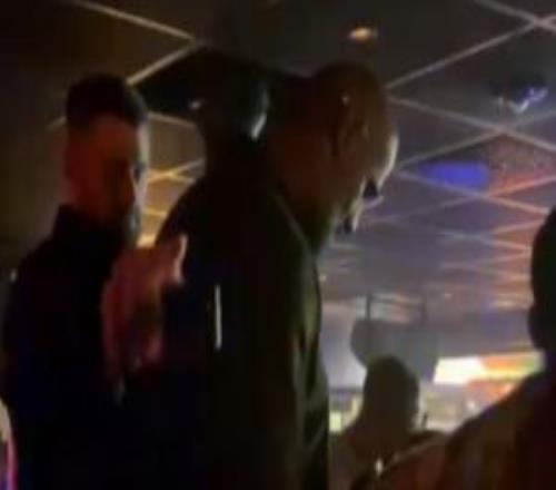 护詹雷达启动!网友偷拍詹姆斯乐福一眼锁定镜头秒制止