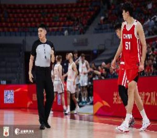 记者：这支中国男篮需空间&挡拆&推转换可惜杨瀚森磨合机会太少