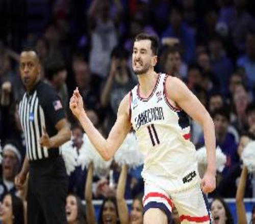 NBA选秀大会：骑士29顺位选中卡拉班送至国王换回34号签+1次轮！