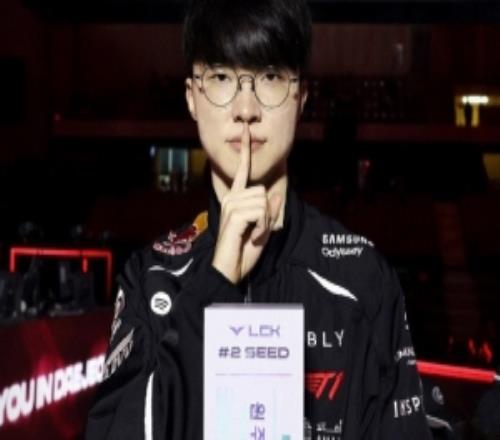 T1分享选手照片：T1的2026MSI旅程将于明天开始，请多多支持