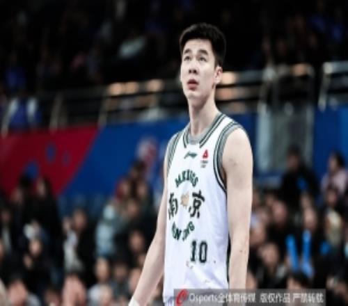 解说：郭昊文上赛季打出统治力将代表国王参加NBA夏季联赛