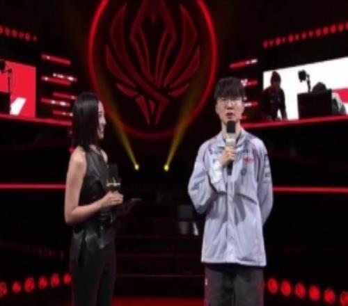Faker：今天比赛中最好的瞬间，应该还是我们偷偷拿下大龙的时候