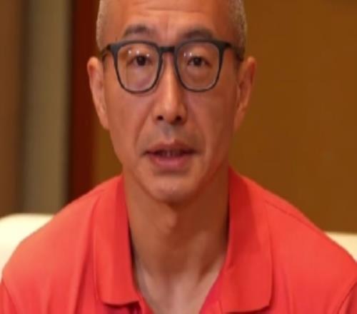 结尾有彩蛋！于嘉：骑士和热火都是拿出全额中产老詹去哪看自己