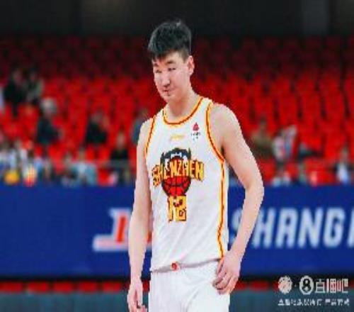 媒体人：顾全将接替郑永刚担任深圳男篮新任主教练