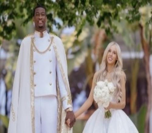 GOAT大婚！凯琼斯与妻子正式完婚现店主土超球队埃菲斯送祝福