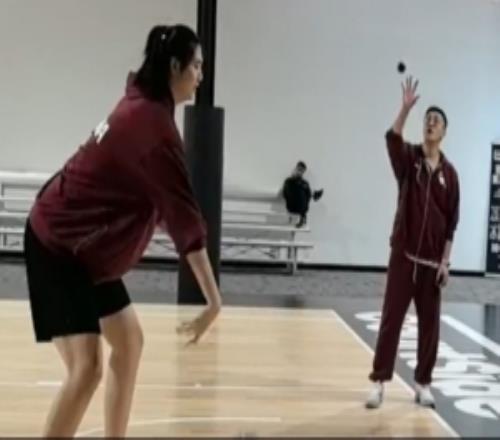 中国女篮最新训练视频出炉：抵达澳大利亚第一天备战不怠