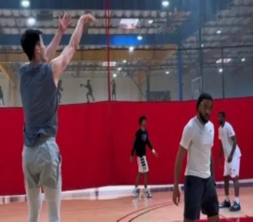 出征NBA夏季联赛！郭昊文：最后一天在洛杉矶，下一站萨克拉门托