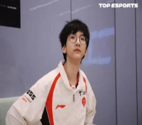 世界赛首秀完美！Zuian狼母强势出击连找机会打出813的华丽数据