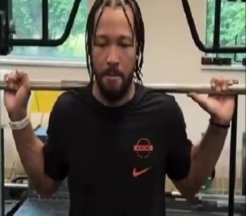 FMVP开练！布伦森社媒晒力量训练视频：一切都值得