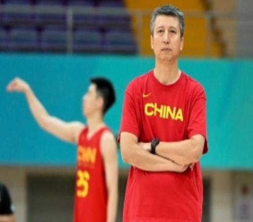 解说：长期集训是非常落后的队员容易以疲惫的状态进入比赛周期