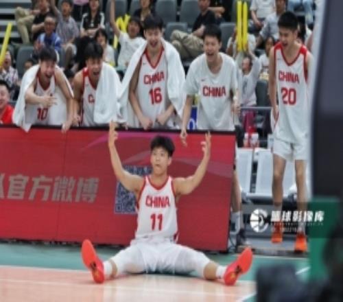 小李广！张淳智10中8高效贡献全队最高24分三分7中6