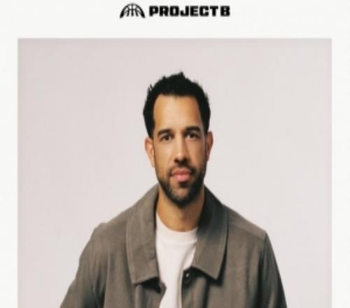 名记：ProjectB联赛约请前老鹰GM菲尔兹担当男子篮球项目认真人