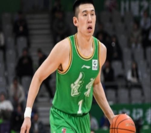 场均12.4分4.7板！媒体人：辽宁男篮向付豪开出顶薪续约合同