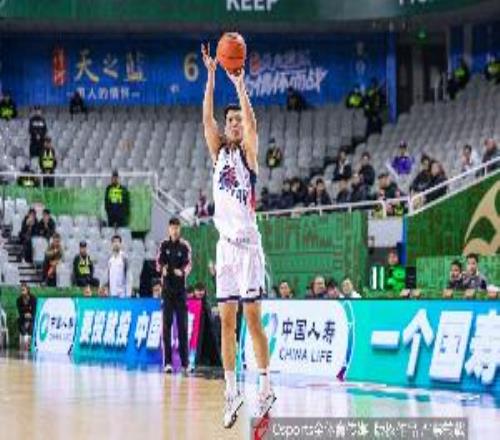 直播吧：山东男篮已经与后卫陈培东完成两年C条约续约