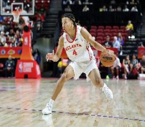 中规中矩！8号秀弗莱明斯11中4拿到9分7板5助1帽6次失误