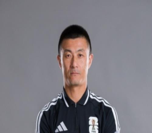 傅明执法7场天下杯创多项纪录：全岗位履职，实现镌汰赛零突破
