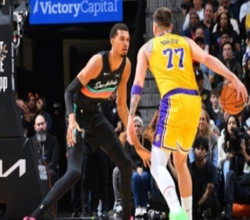 露天看台预测2030年NBA30大球员：文班&东契奇前二弗拉格第六