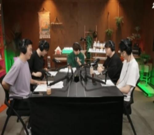 LCK解说：Bin在BP上获得那么多照顾，打出那样体现确实被爆得挺惨