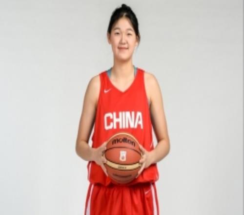 媒体人：孙晗昀要不是年岁太小我都以为她应该进国家队了