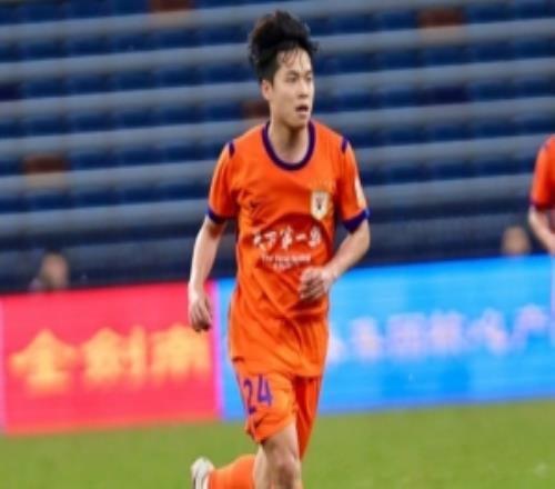 段刘愚正式转会加盟云南玉昆足球俱乐部