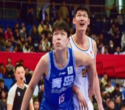 解说：杨瀚森的水平还不足以成国家队核心胡金秋挡拆效果更好
