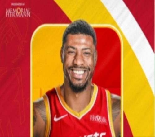 申京：斯玛特加盟能带来关键经验很高兴球队能拥有他
