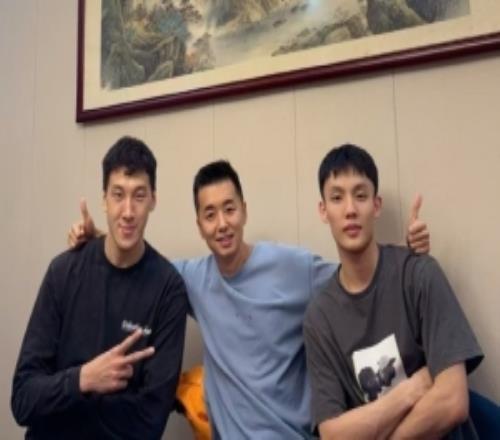 尚有情形同曦总司理转发与徐杰、杜润旺的合照：含金量还在上升