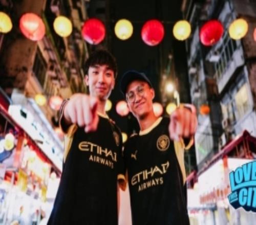 曼城采访中国香港球迷：看着球队倾尽全力，真能让我的心情好起来