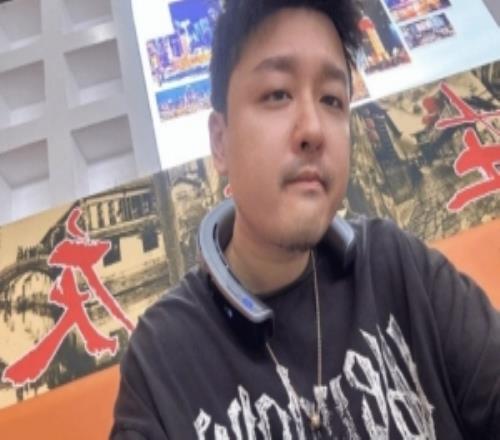 LOL远古职业选手孙亚龙官宣大事：带病复出直播网传背债百万