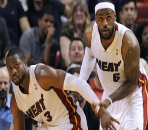 媒体人：詹姆斯最接近组超级球队是在热火当时他NBA最强&韦德前4