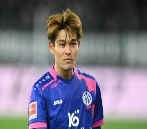 6000万欧卖佐野海舟美因茨总监：我们都相信他是一名世界级球星