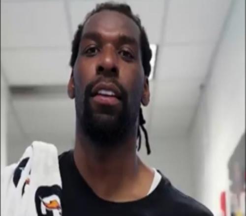 纳兹里德：最喜欢的个人荣誉是最佳第六人若不打篮球会去打NFL